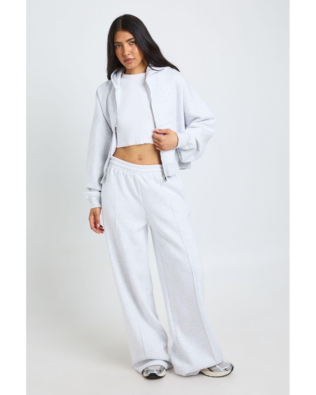 Boohoo White Tall Pintuck Detail Straight Leg Jogger