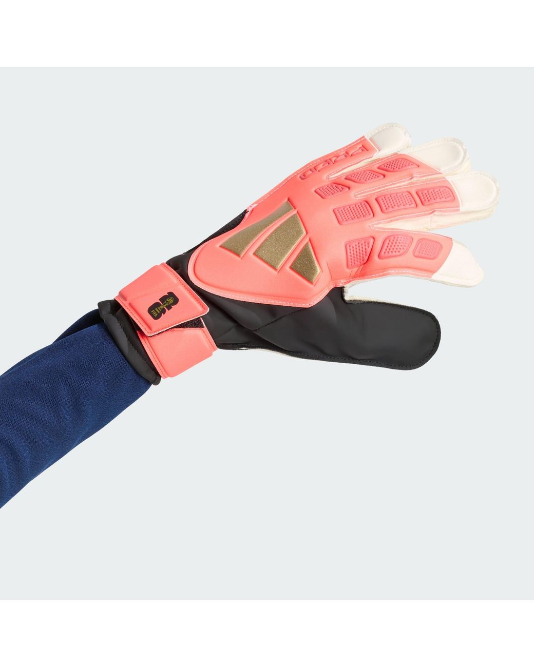 Adidas Originals Pink Predator Training Goalkeeper Glove