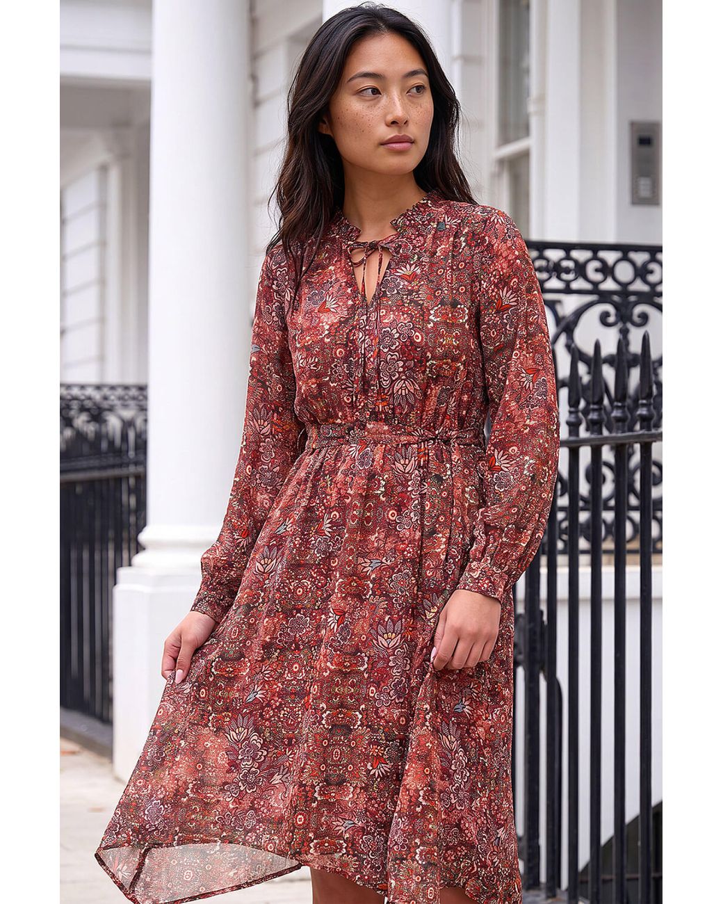 Roman Red Petite Paisley Tie Front Midi Dress