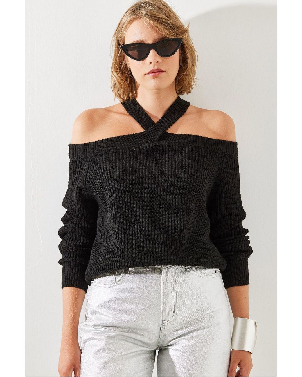 Bianco Lucci Black Textured Crew Neck Long Sleeve Sweater With Cut Out Detail