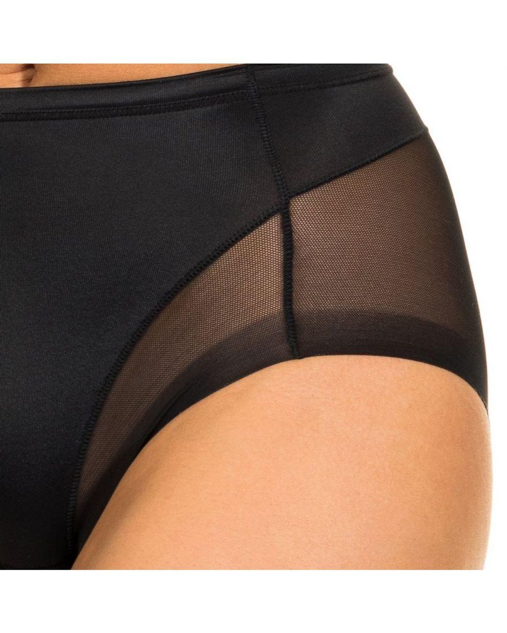 Janira Black Secrets Braguita