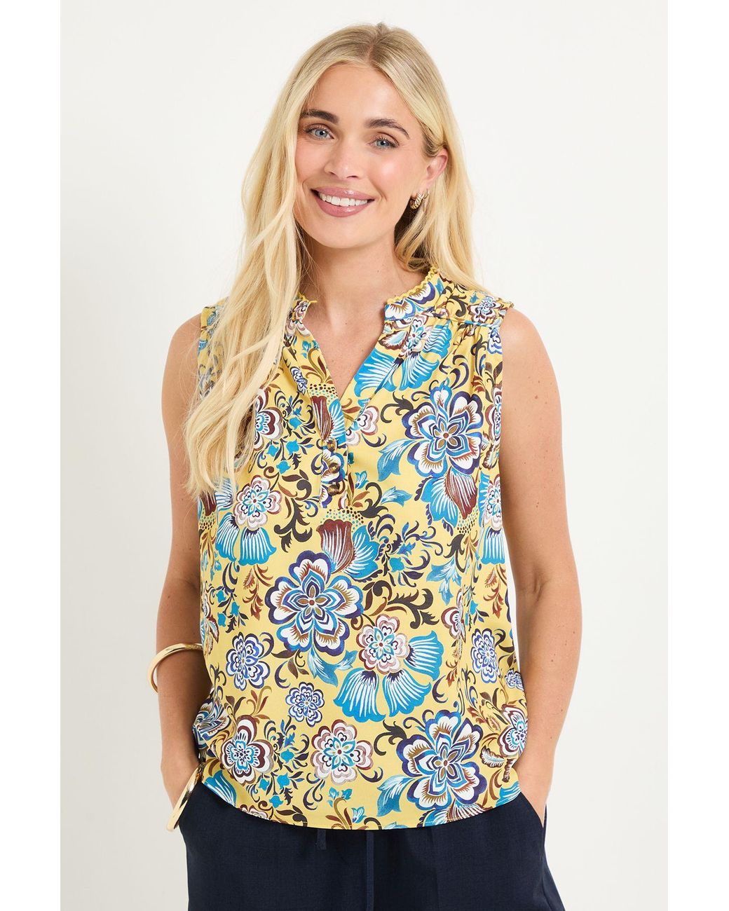 Wallis White Petite Floral Button Sleeveless Top