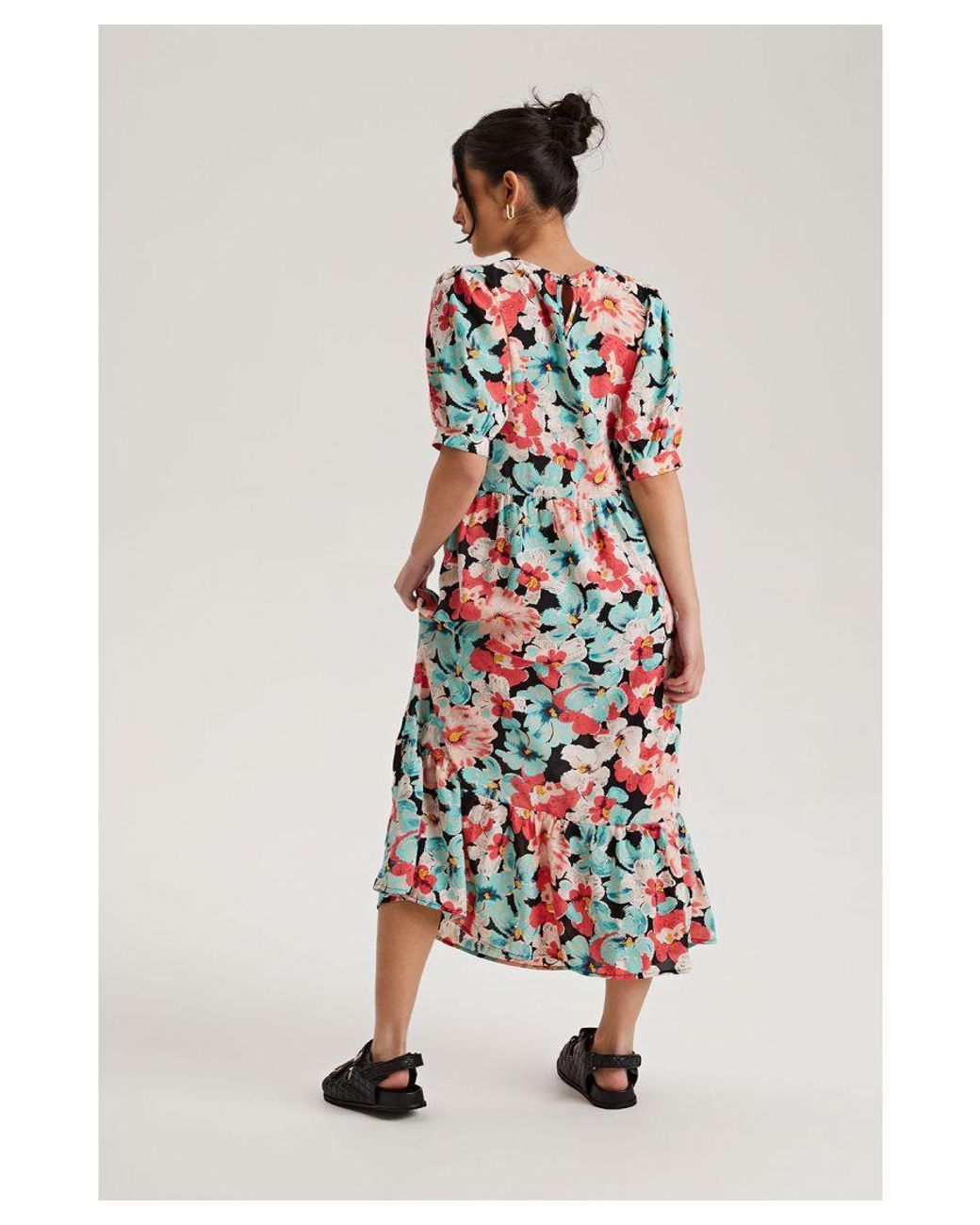 Urban Bliss White Floral Smock Dress