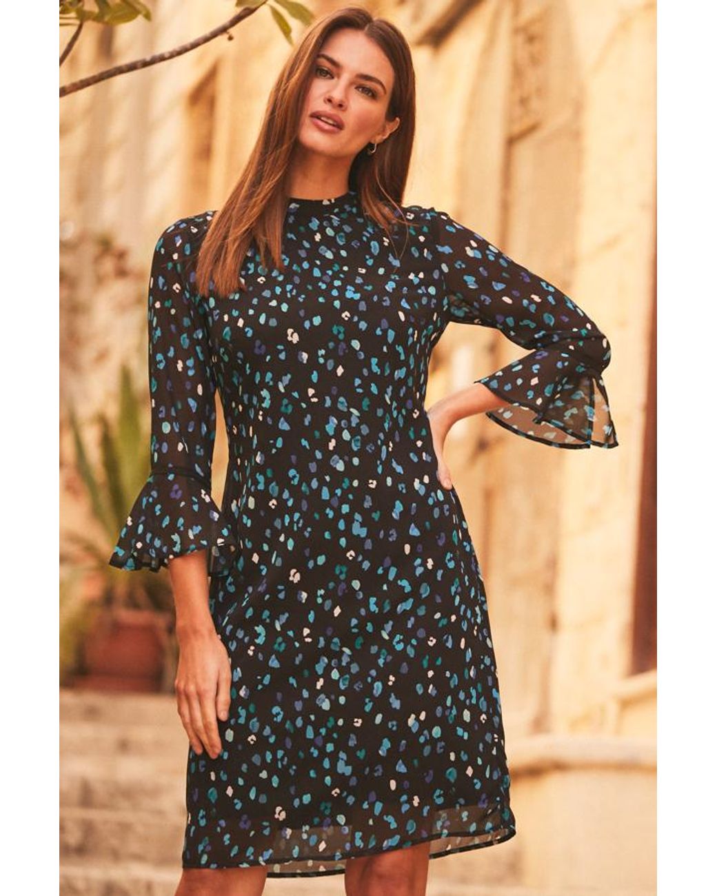 Sosandar Black Fleck Print Fluted Cuff Shift Dress