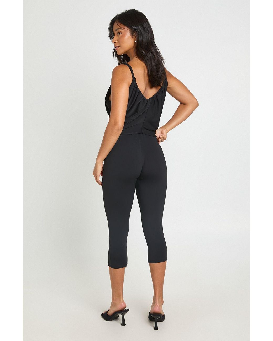 Boohoo Blue Petite Sculpting Matte Slinky Capri Pant