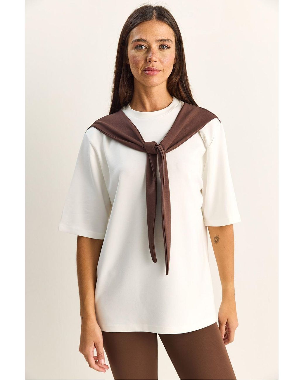 Bianco Lucci Natural Elastane T-Shirt