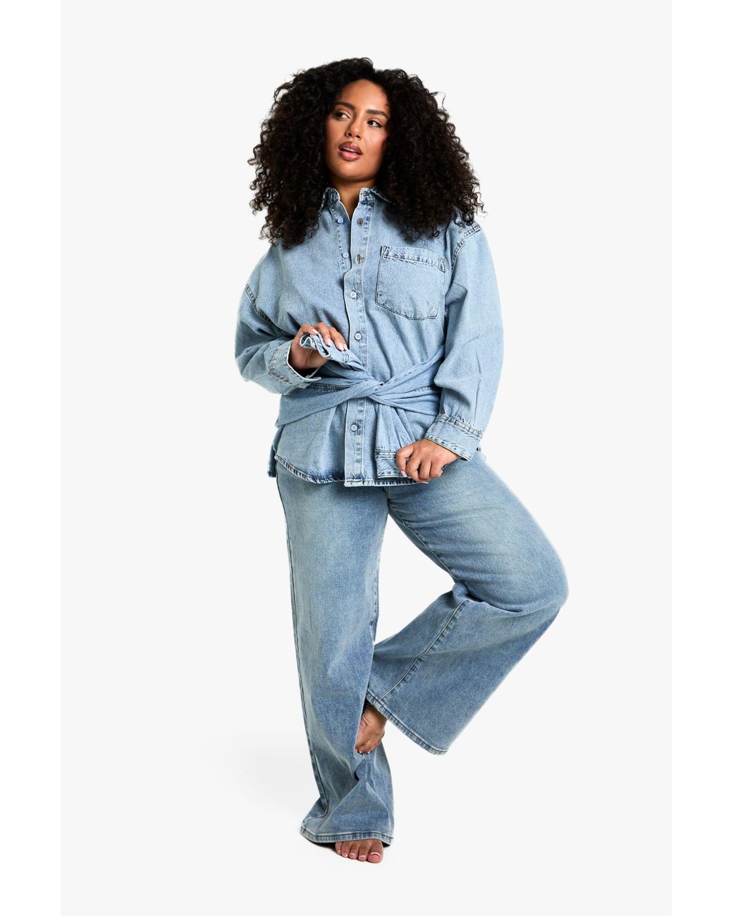 Boohoo Blue The Plus Mid Waist Wide Leg Jean