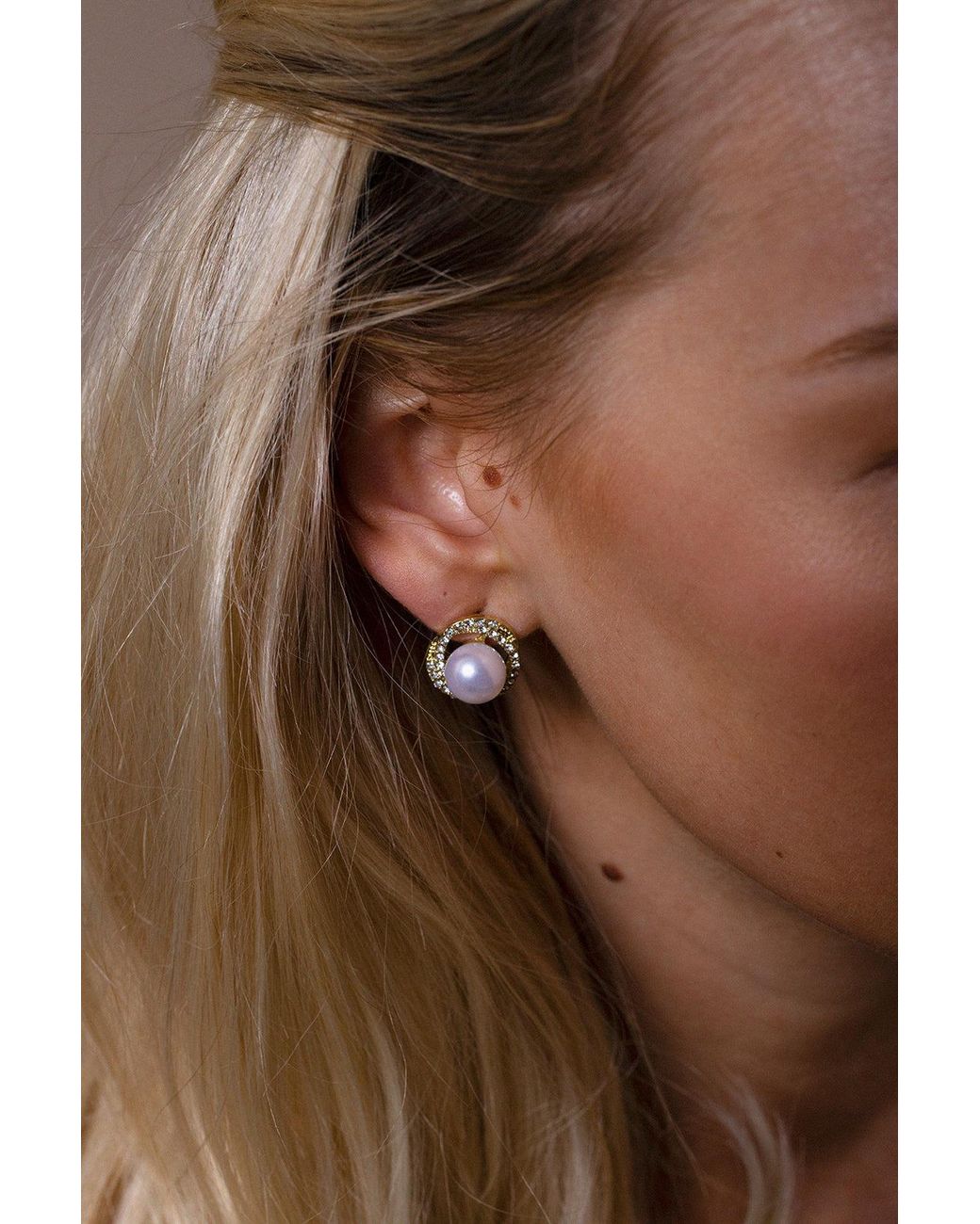 SVNX Brown Pearl Diamante Stud Earrings