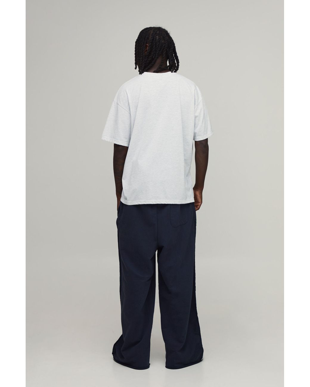 BoohooMAN Blue Extreme Wide Leg Loopback Embroidered Raw Hem Joggers for men