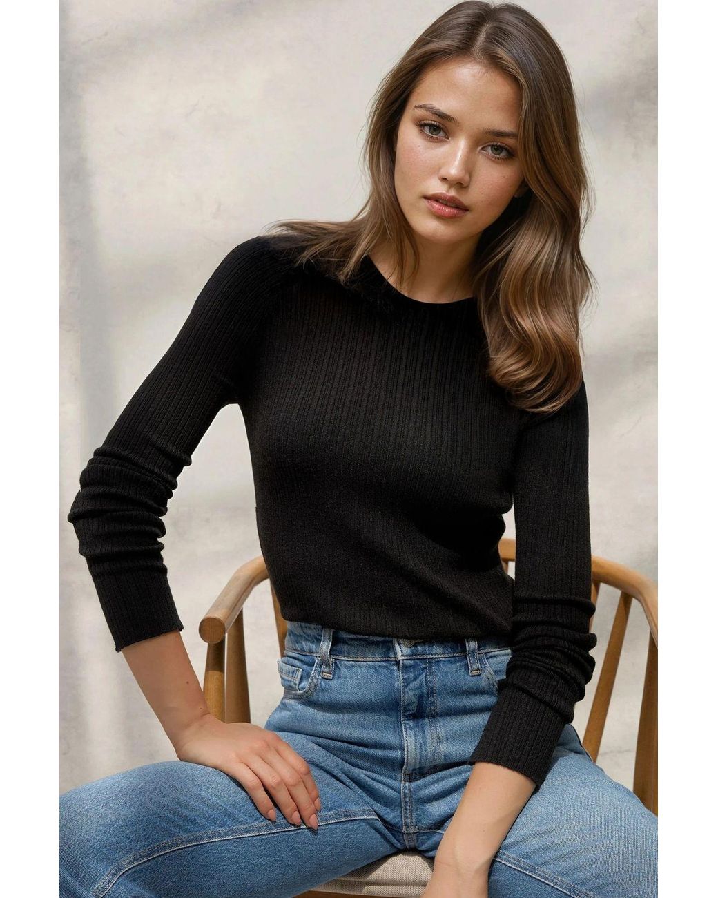 Hiccup Black Basic Sweater