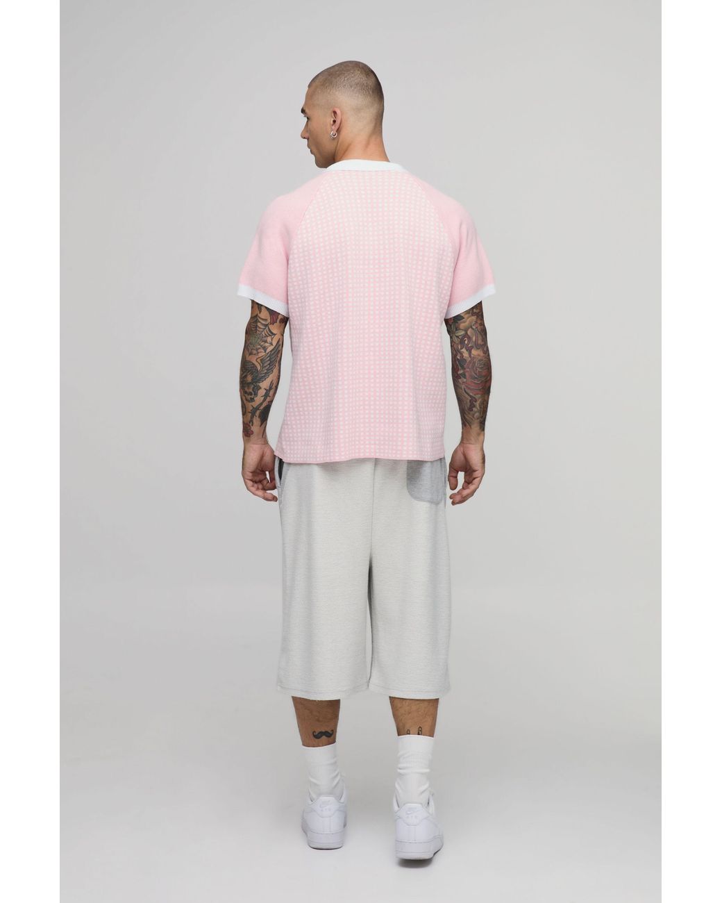 BoohooMAN Pink Relaxed Boxy Raglan Varsity Knitted Polo for men