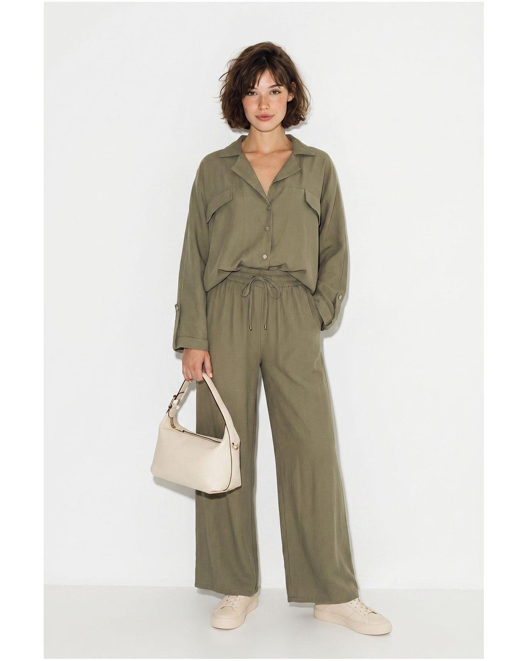 Bianco Lucci Green Two-Piece Crepe Blouse And Wide-Leg Trousers