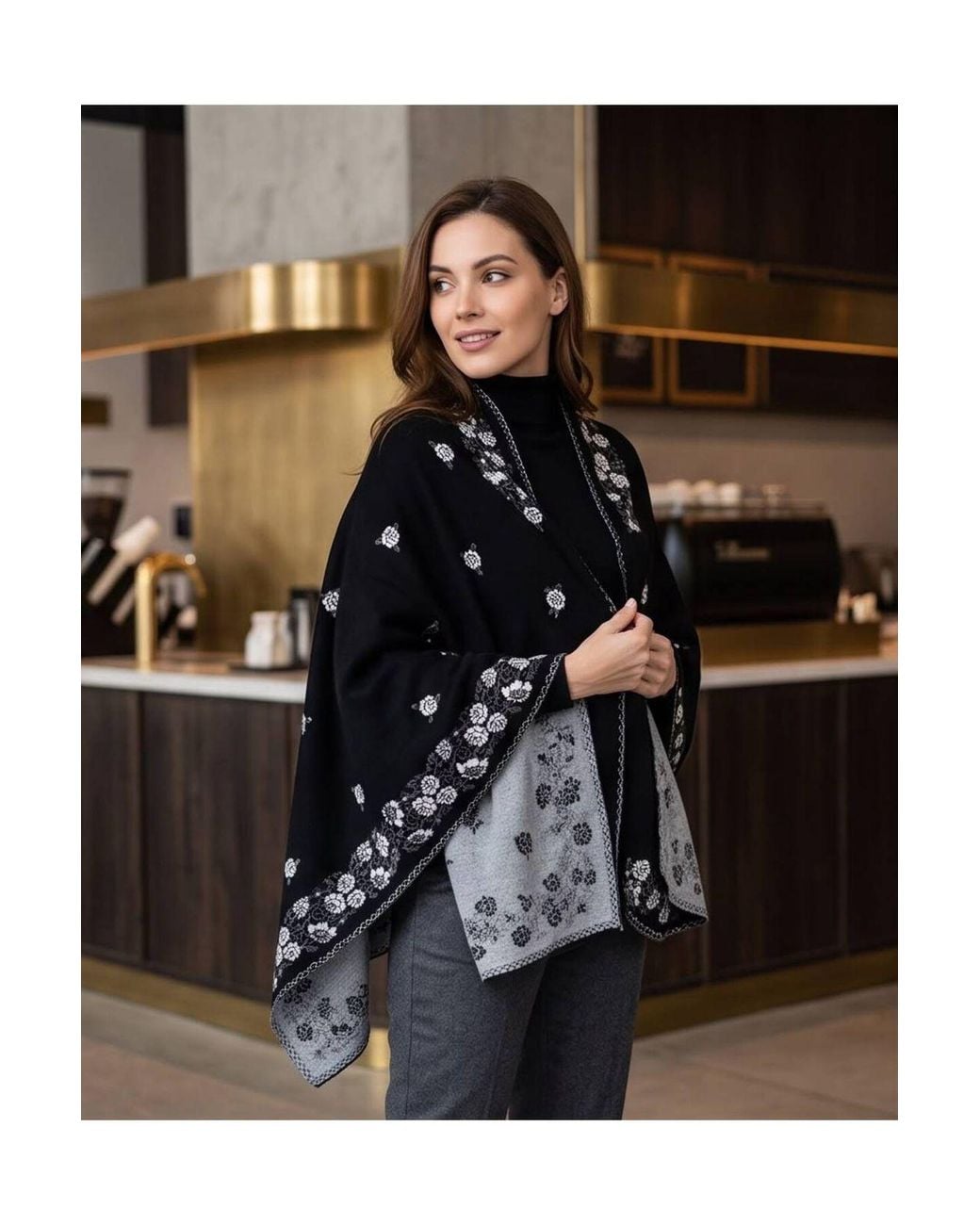 RYVAN Black Scarf