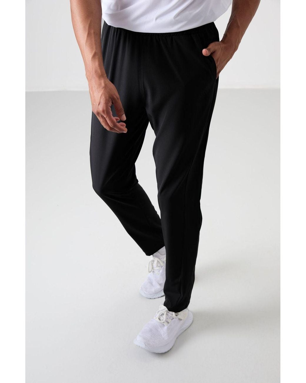 TOMMY LIFE White Straight-Leg Seamless Sweatpants for men