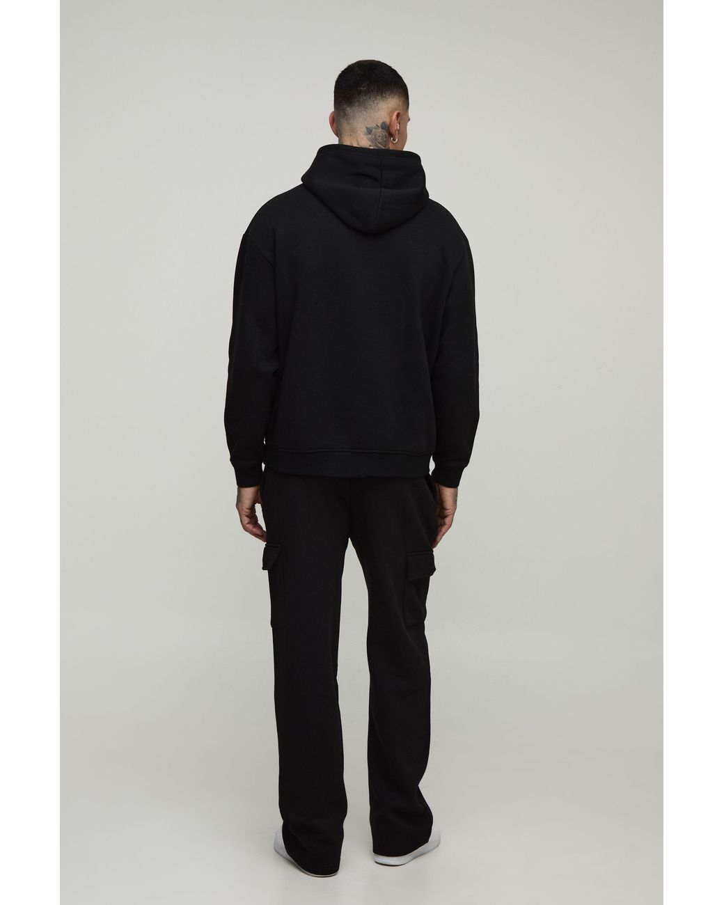 BoohooMAN Black Tall Basic Straight Leg Cargo Sweatpants for men
