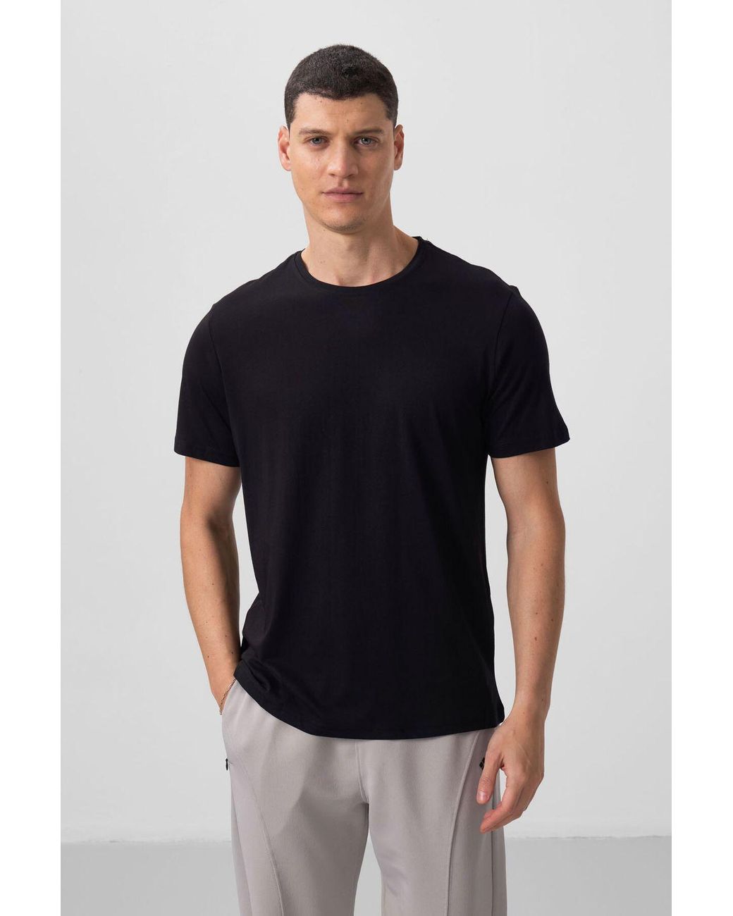 TOMMY LIFE Black Cotton Elastane Crew Neck T-Shirt for men