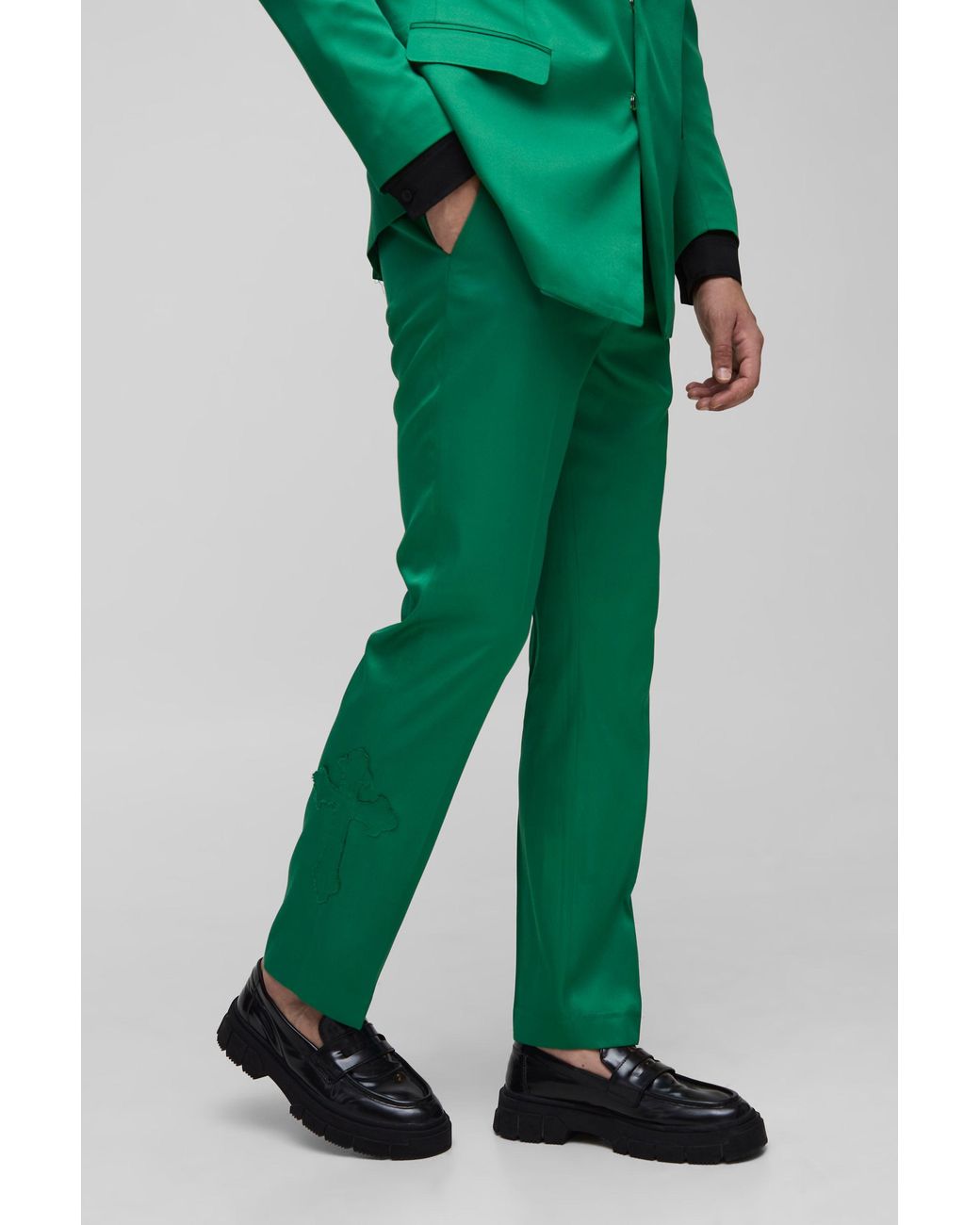BoohooMAN Green Straight Fit Cross Applique Suit Trouser for men