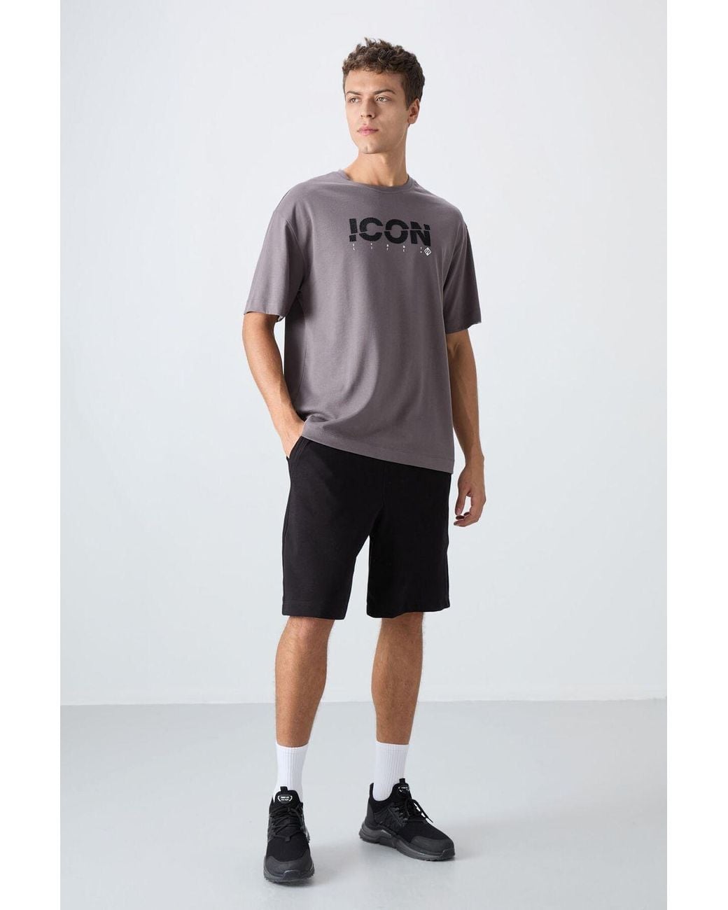 TOMMY LIFE Multicolor Oversized Logo Print Crew Neck T-Shirt for men