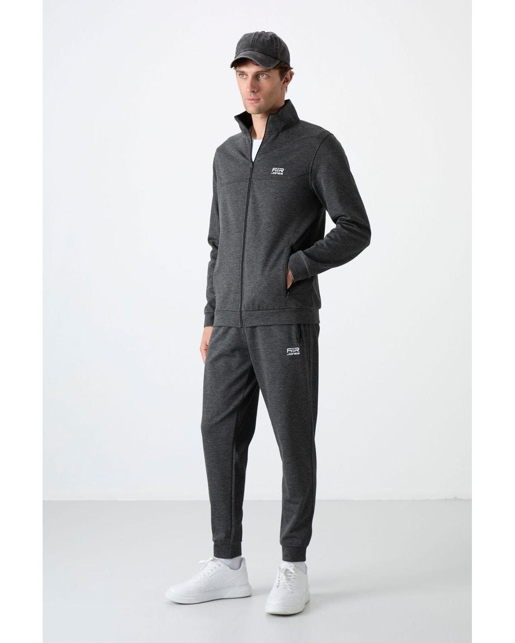 TOMMY LIFE Black Fleece Sweatshirt And Pants Set for men