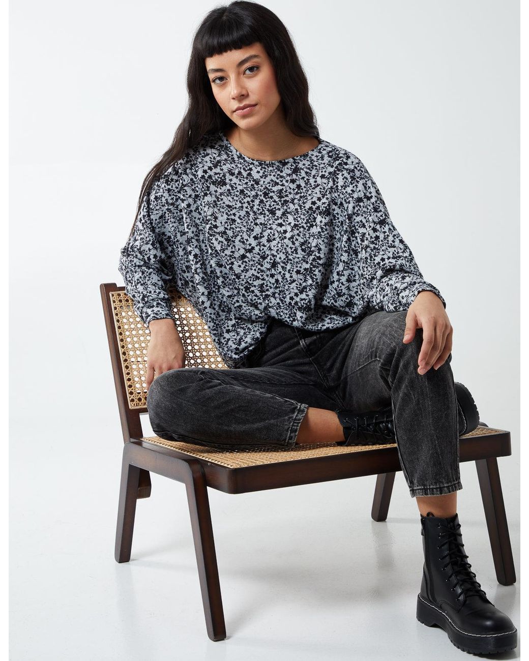 Blue Vanilla Gray Mini Floral Print Deep Hem Batwing Top