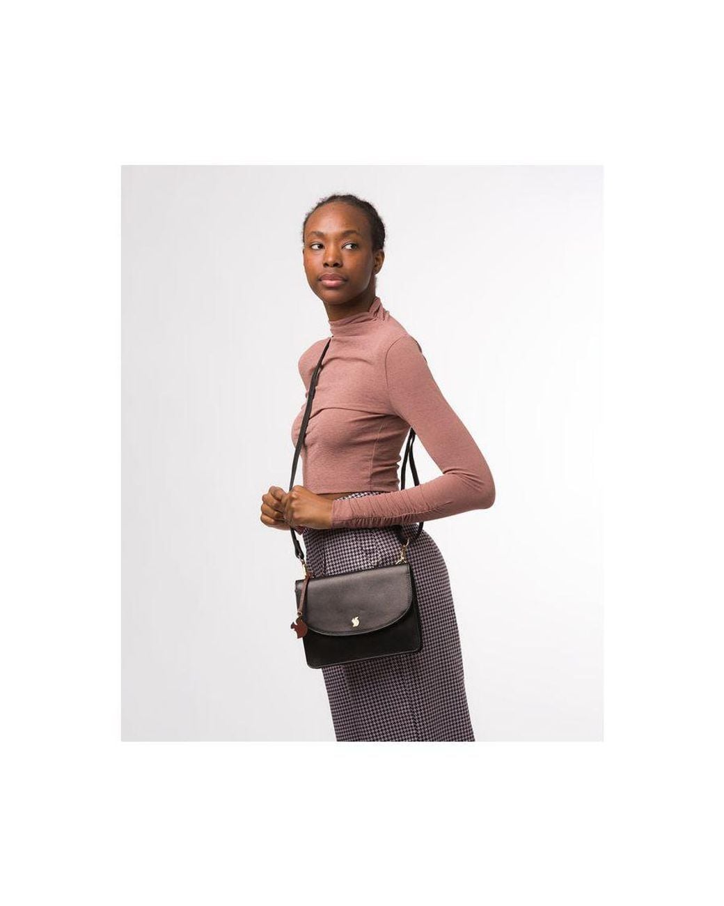 Conkca Black 'Cara' Leather Cross Body Clutch Bag