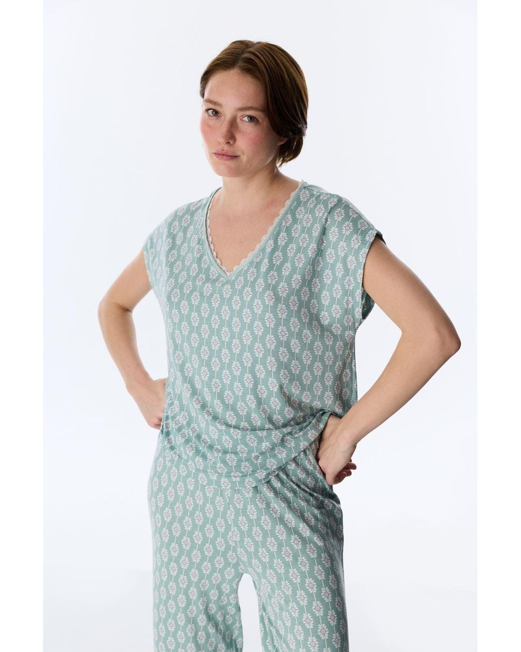 Penti Blue Alia Capri Trousers Floral Short-Sleeve Pyjama Set
