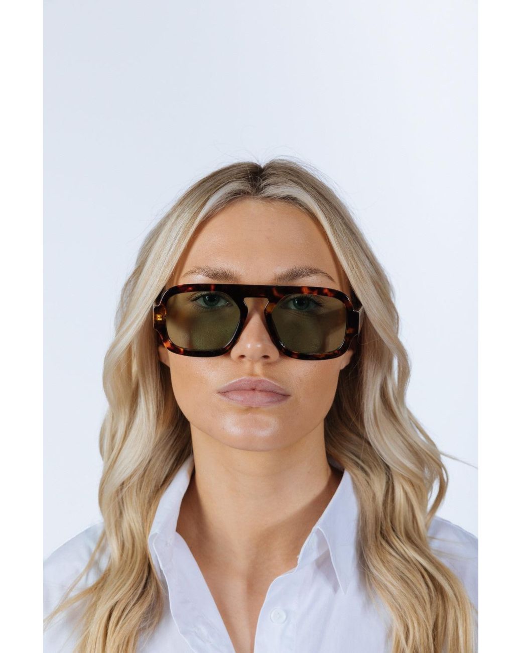SVNX Brown Tortoise Retro Navigator Sunglasses