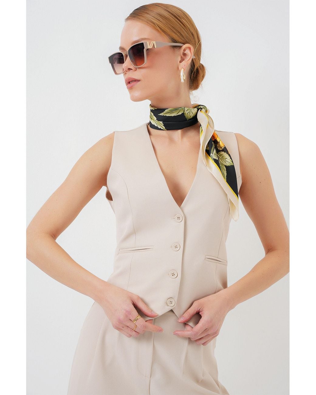 Bigdart Natural V-Neck Buttoned Two-Piece Coord Set