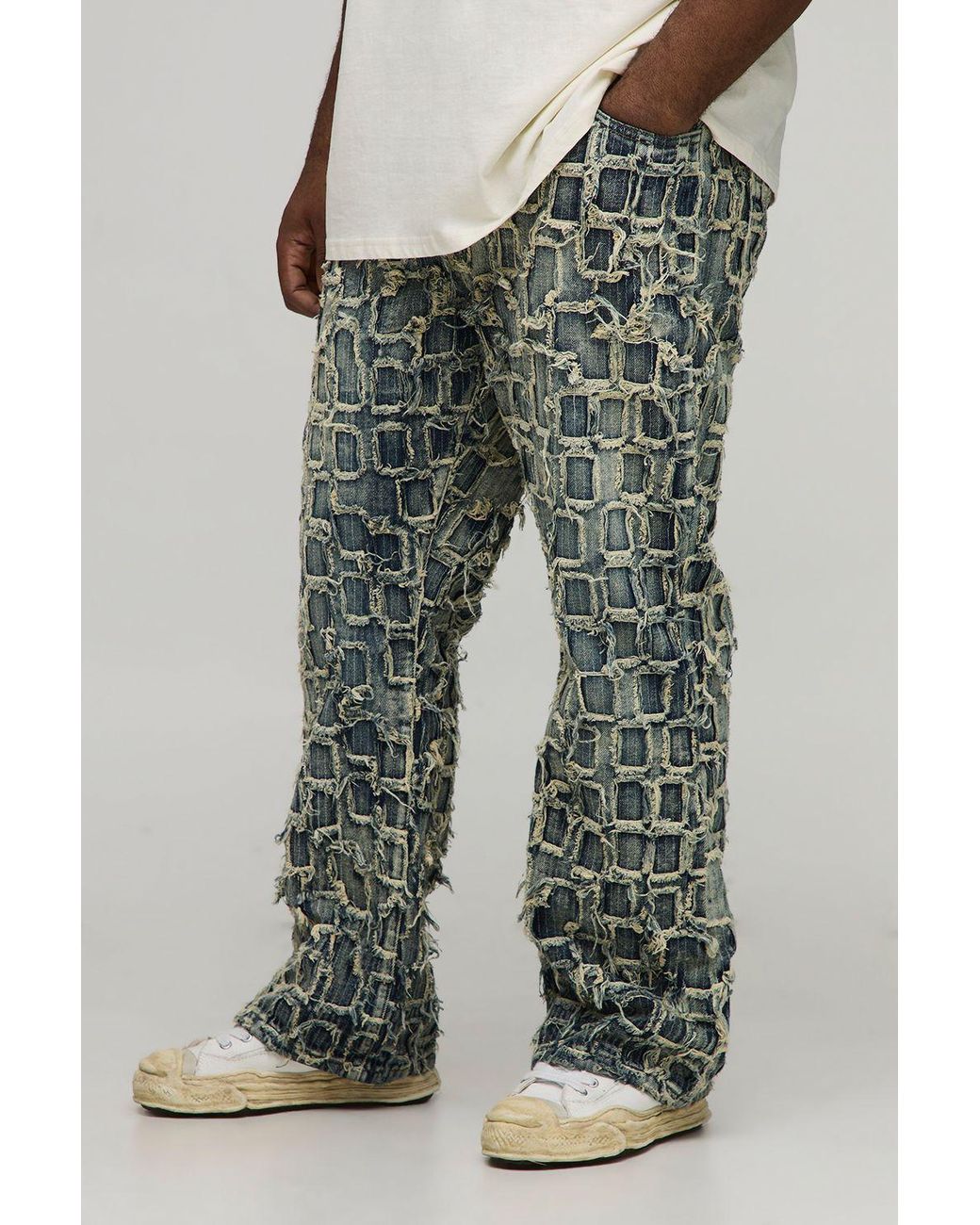 BoohooMAN Green Plus Slim Flared Distressed Washed Jeans for men