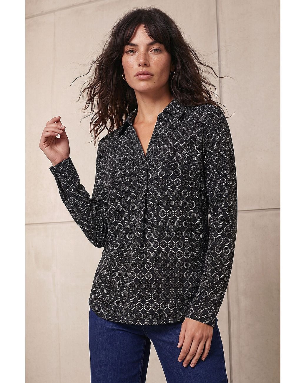 Roman Blue Geometric Puff Print Stretch Shirt