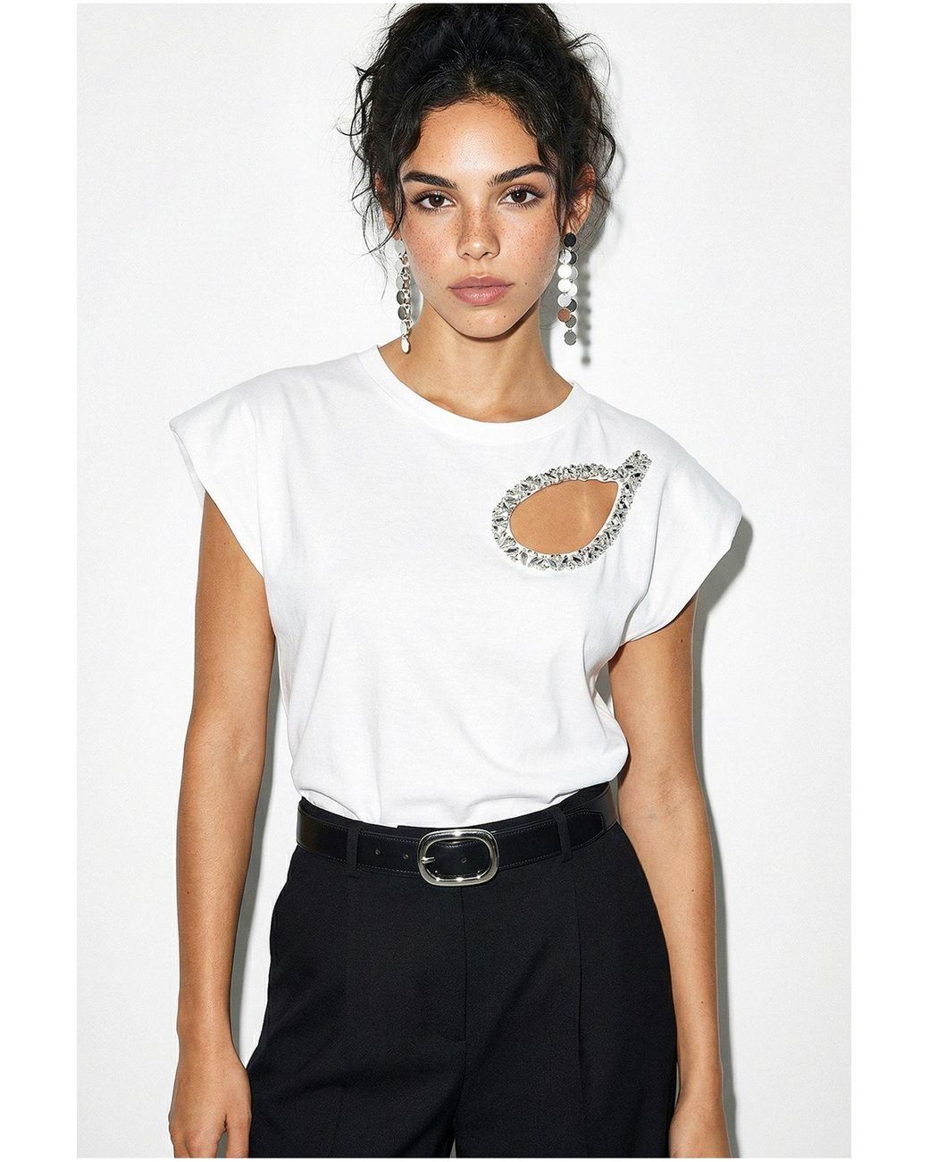 Bianco Lucci White Cut Out Crew Neck T-Shirt
