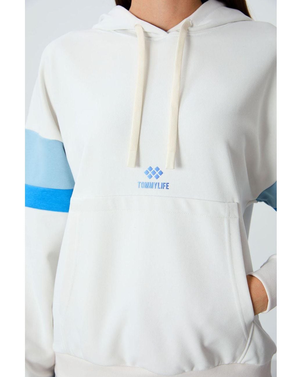 TOMMY LIFE White Oversized Color-Block Hooded Sweatshirt With Pocket