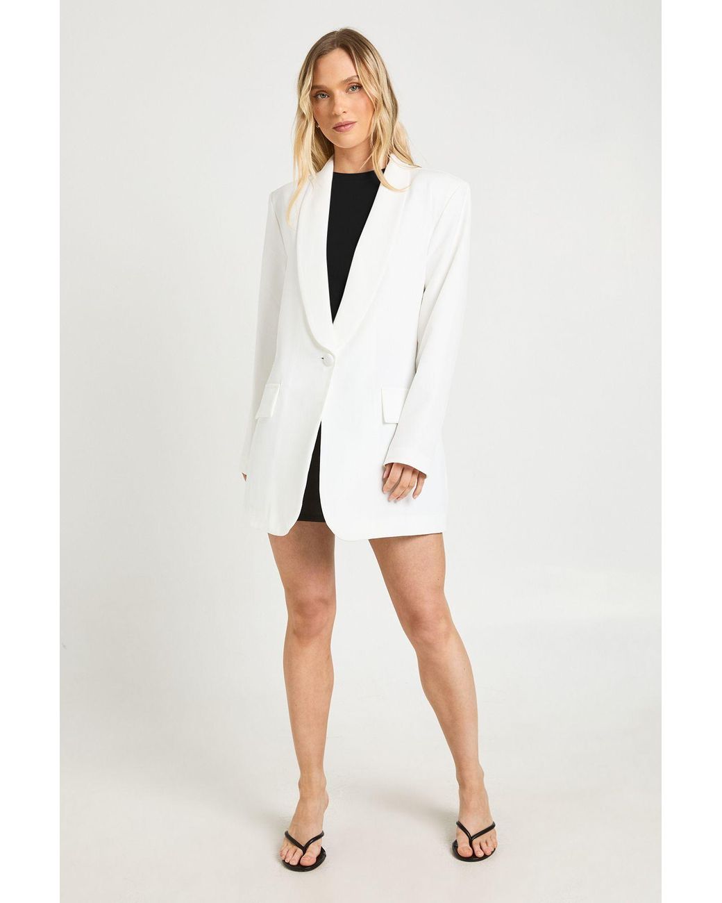 Boohoo White Petite Shoulder Pad Plunge Oversized Blazer