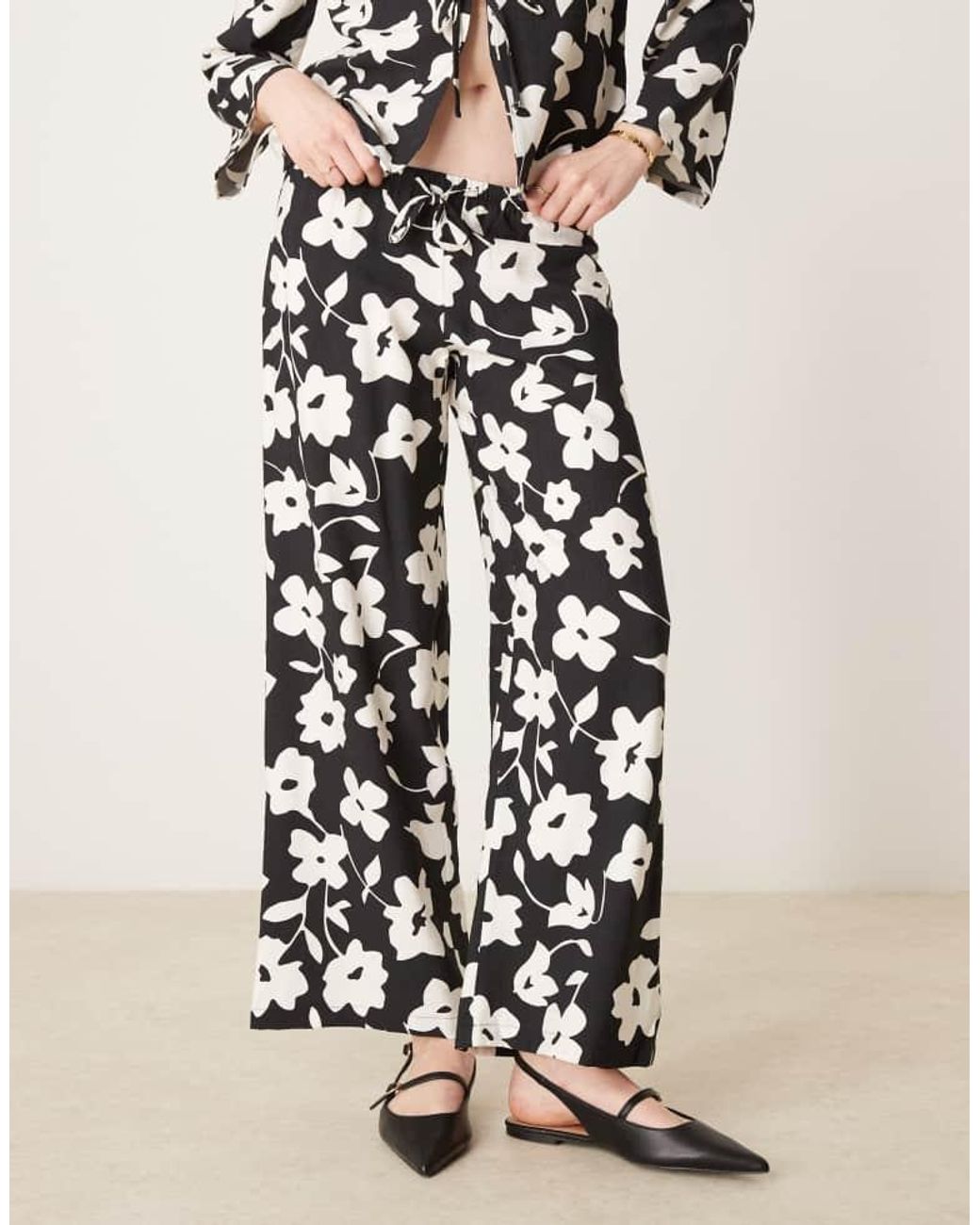Jdy White Wide Leg Trouser Co-Ord With Floral Print