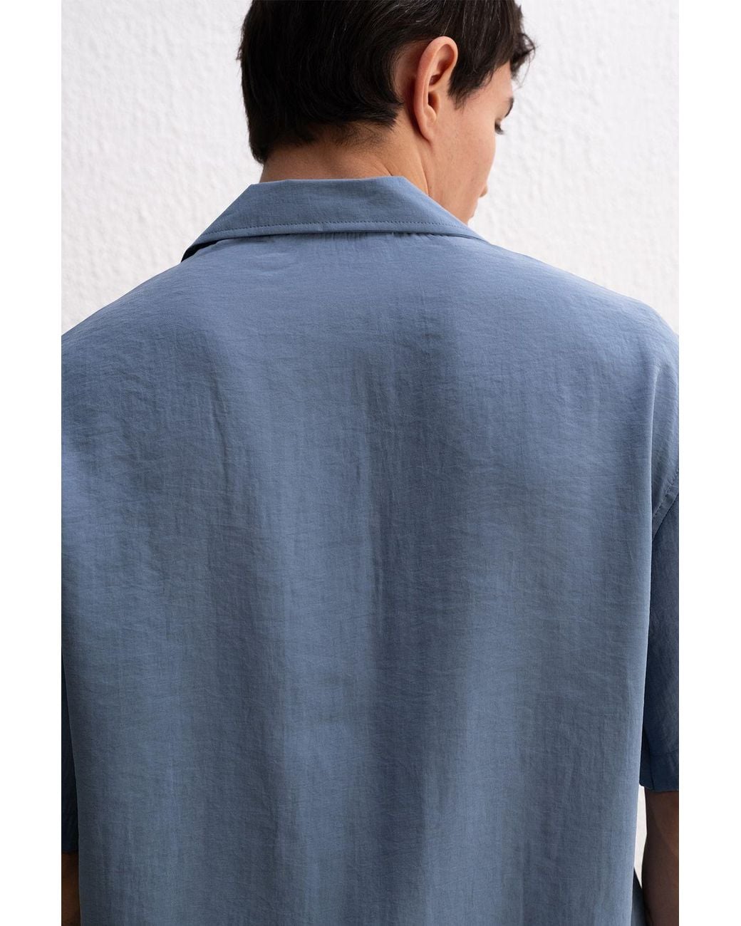 Giesto Blue Relaxed Fit Crepe Tie-Detail Shirt for men