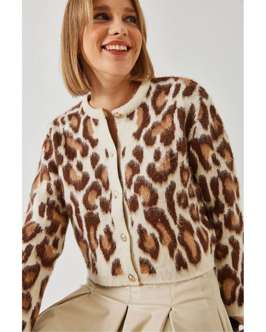 Bianco Lucci Natural Leopard Print Cropped Cardigan With Button Closure