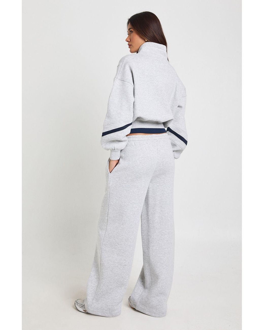 Boohoo White Funnel Neck Contrast Panel Sweatshirt Tracksuit