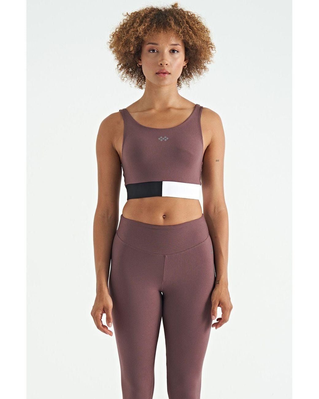 TOMMY LIFE Red Crop Sleeveless Color-Block Sports Top