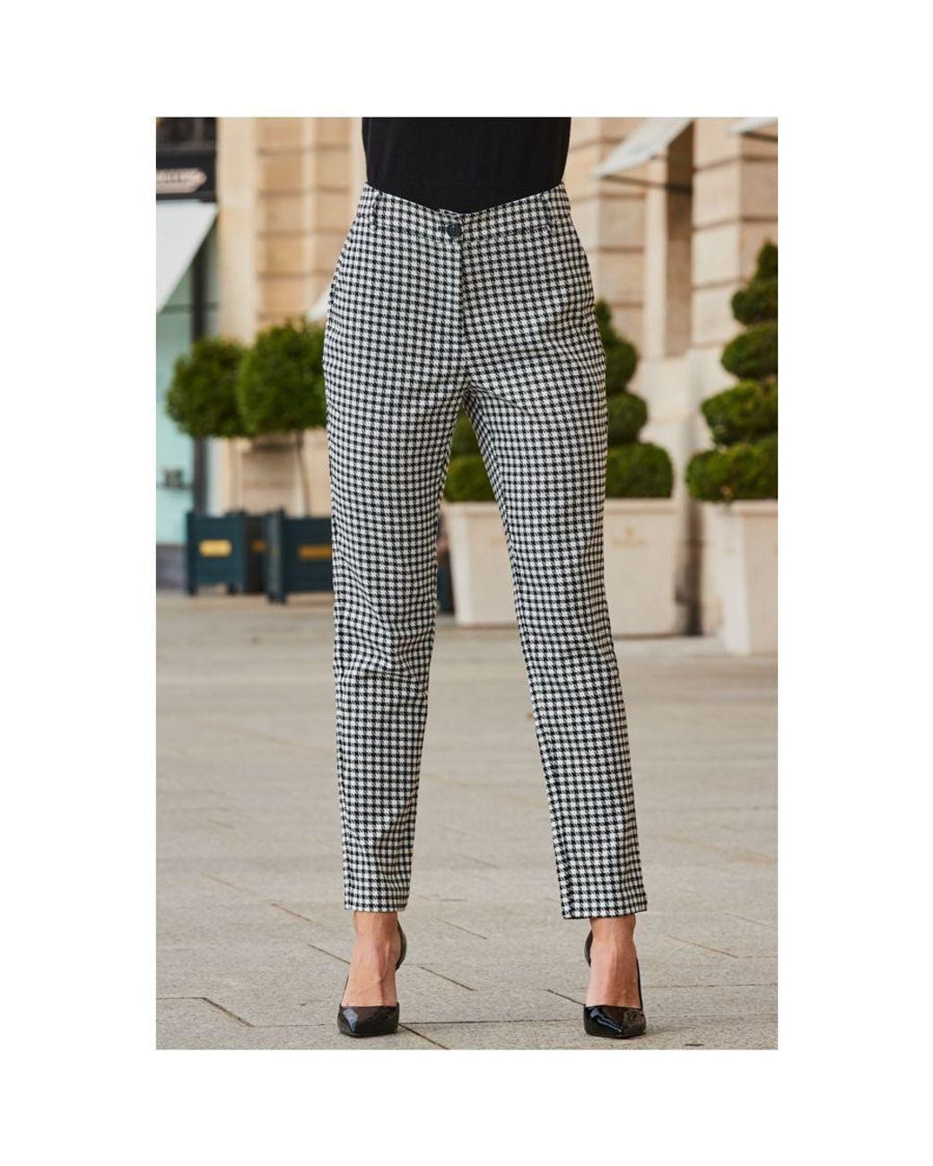 Sosandar Metallic Dogtooth Print Tapered Leg Trousers