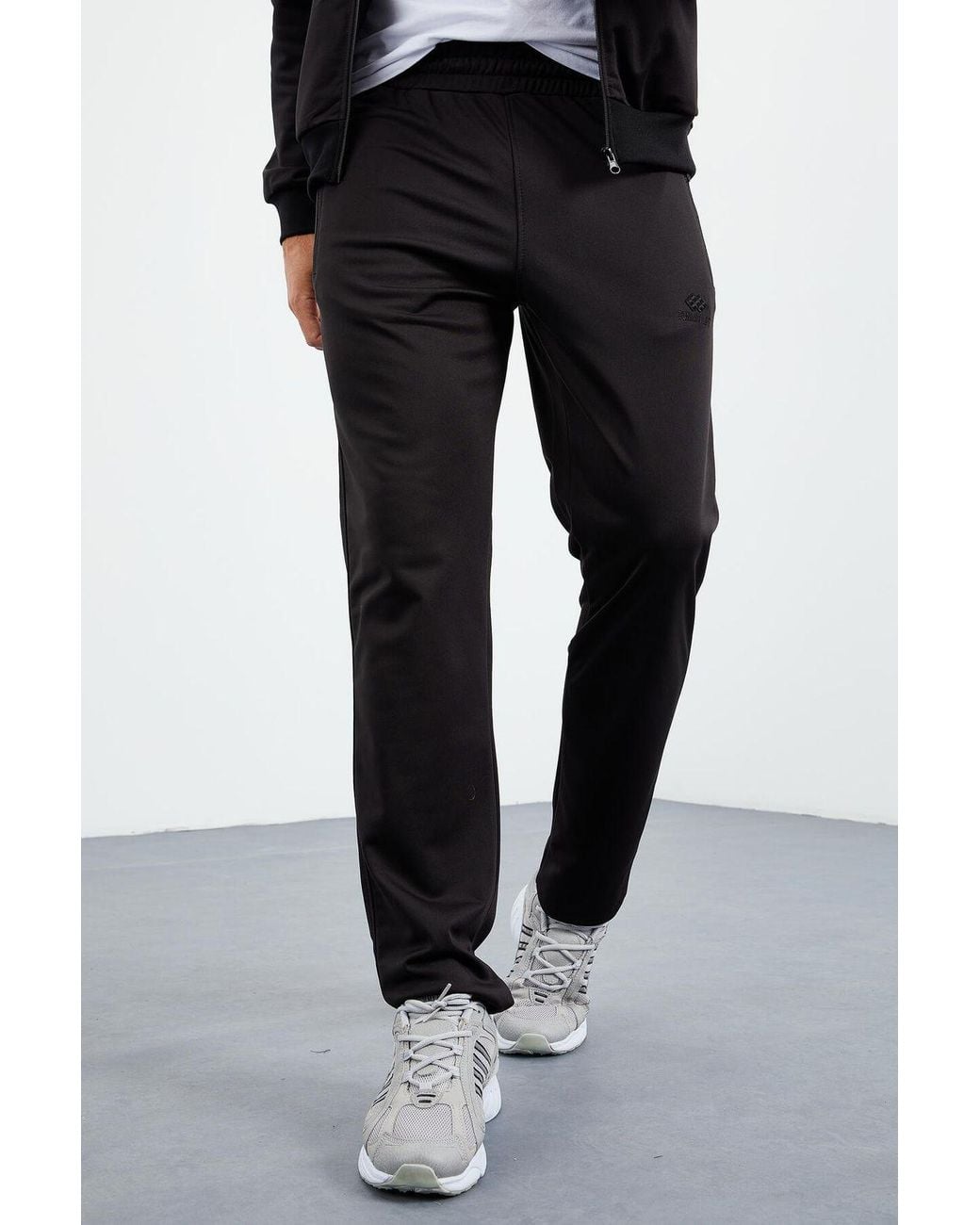 TOMMY LIFE Black Scuba Knit Active Set With Zipper Collar for men