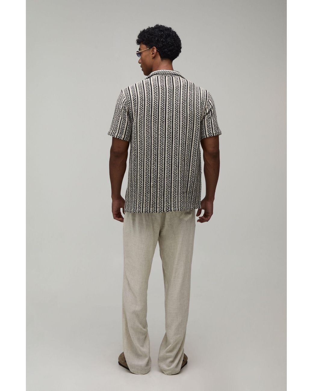 BoohooMAN Gray Regular Fit Basket Weave Shirt for men