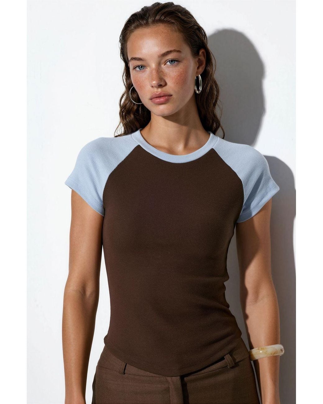 Busem Brown Fitted Color-Block Crew Neck T-Shirt