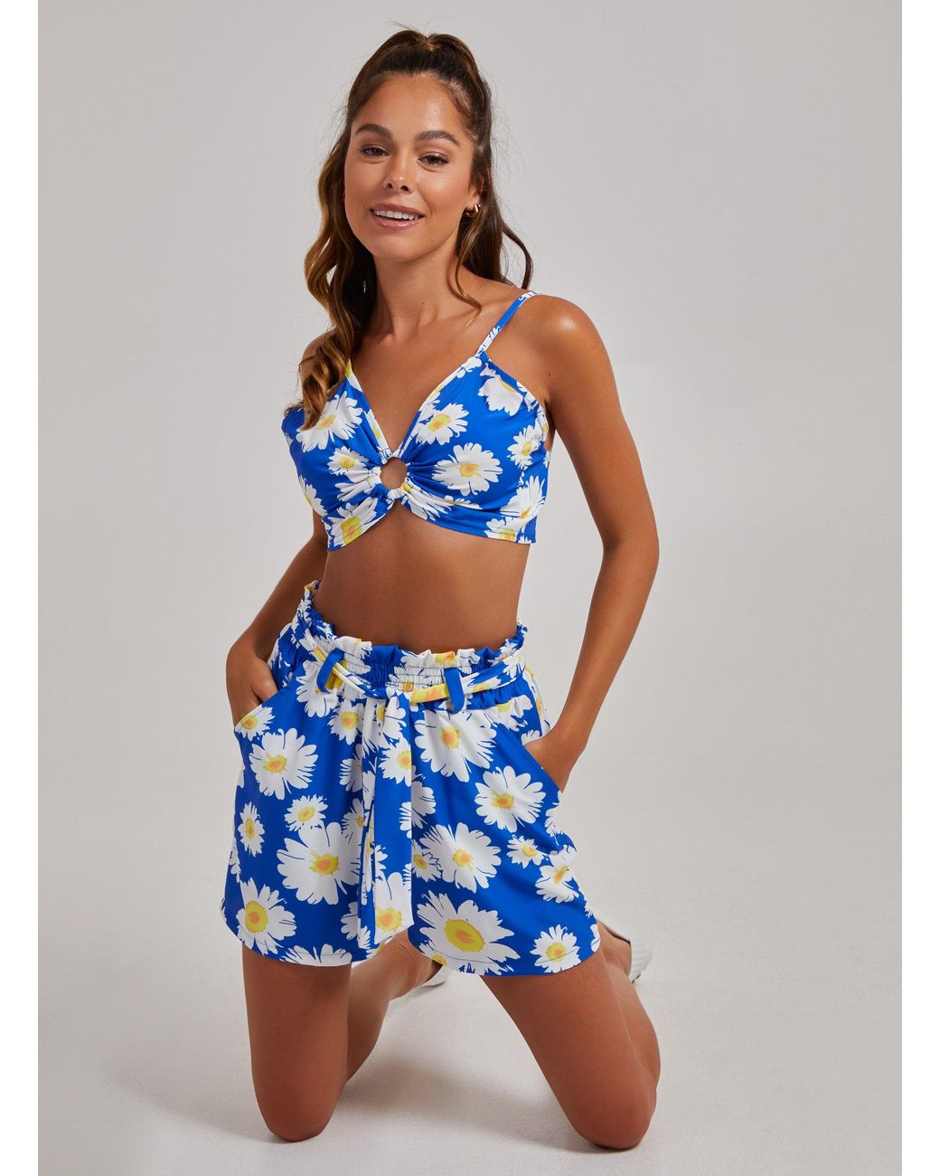 Pink Vanilla Blue Daisy Print Tie Back Crop Top