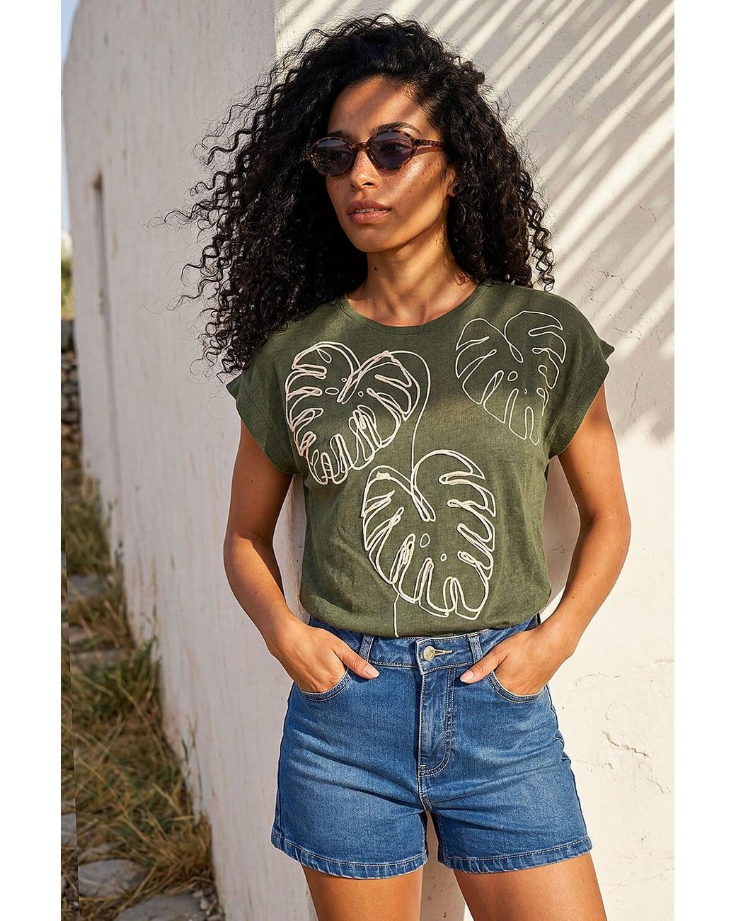 Roman Green Textured Leaf T-Shirt