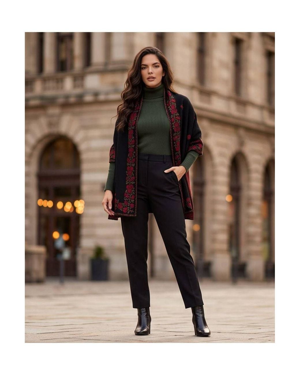 RYVAN Black Scarf