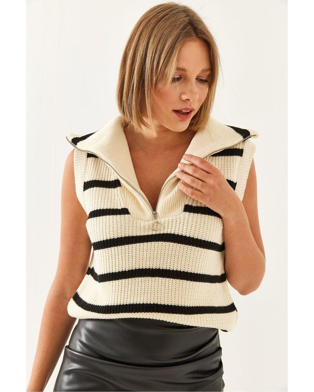 Bianco Lucci Natural Striped Knitwear Sweater Vest With Zipper Collar