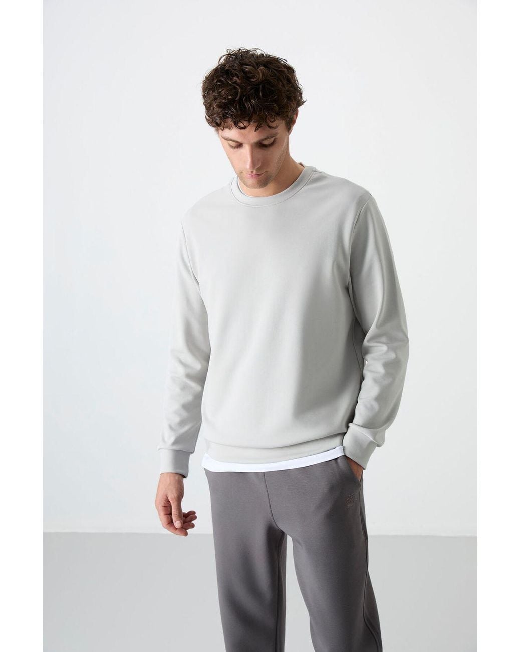 TOMMY LIFE Gray Plain Crew Neck Sweatshirt for men