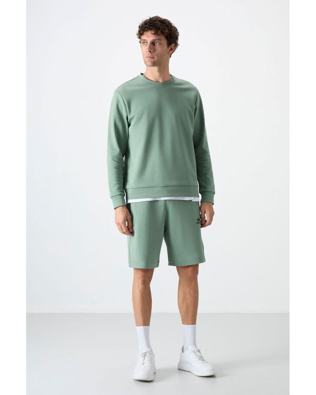 TOMMY LIFE Green Plain Crew Neck Sweatshirt for men