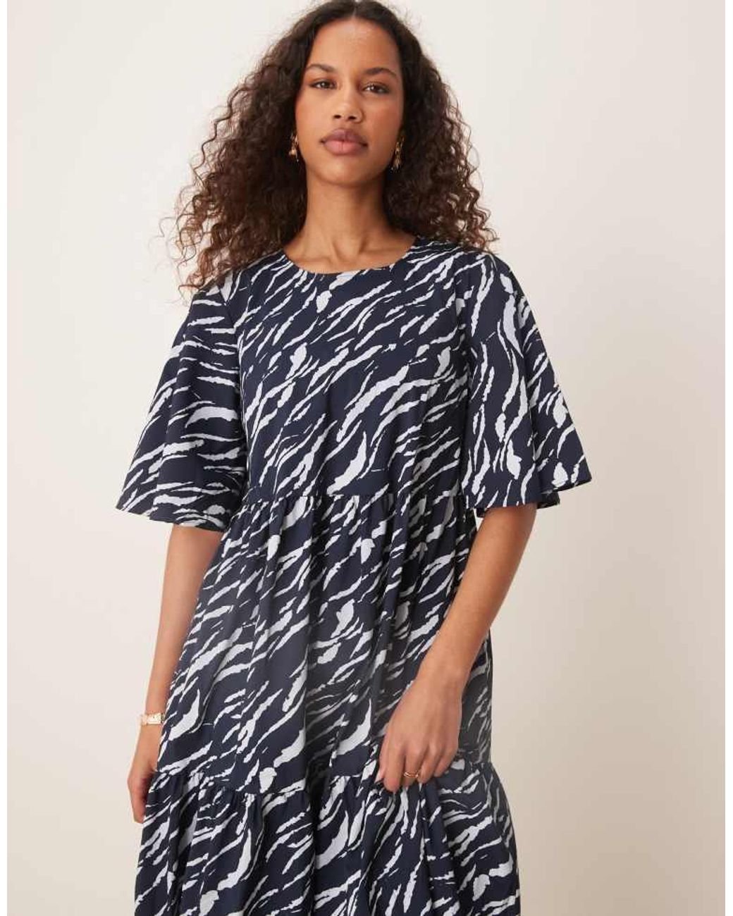 Jdy Blue Tiered Short Sleeve Midi Dress