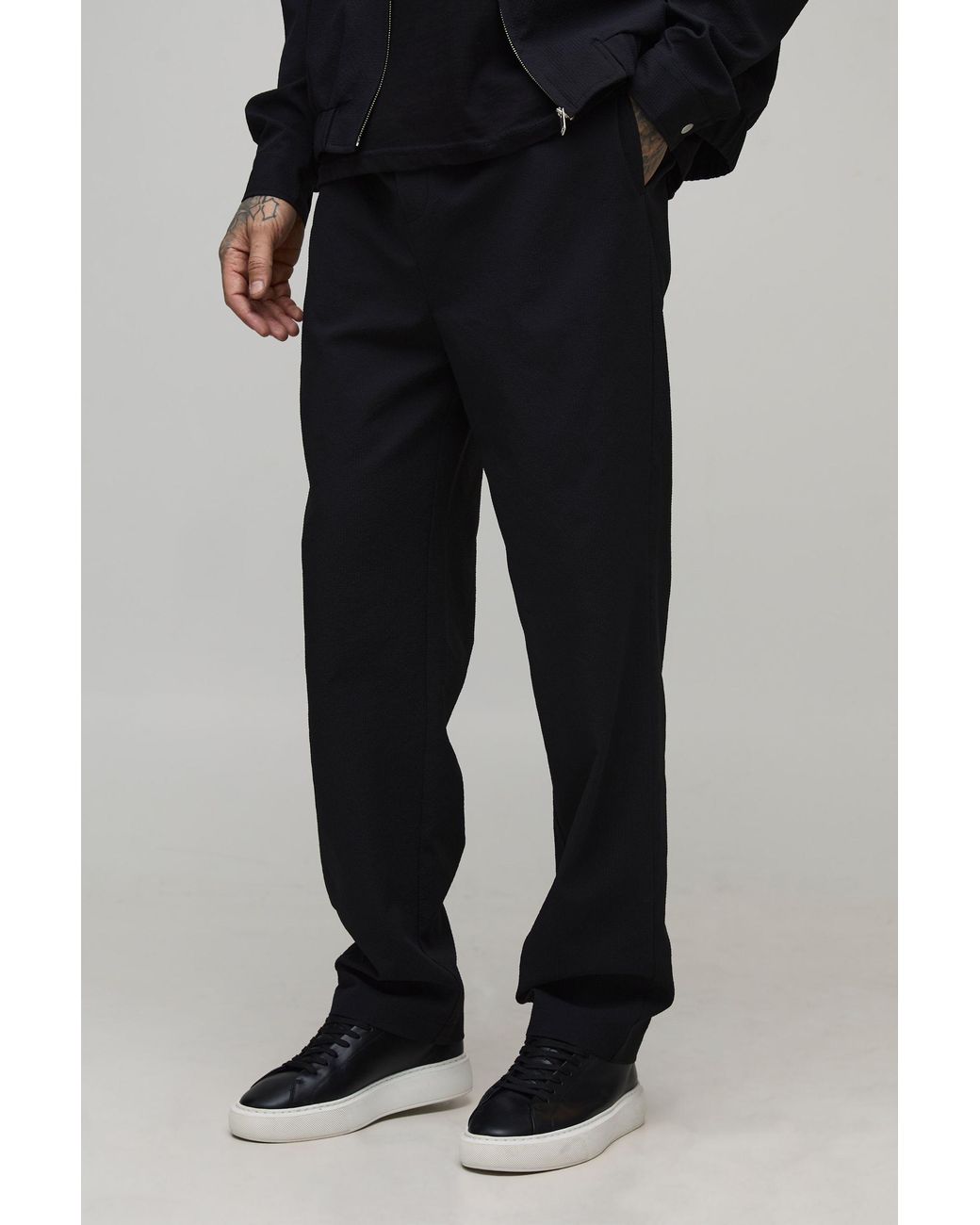 BoohooMAN Black Tall Textured Woven Seersucker Jogger Waist Tapered Trousers for men